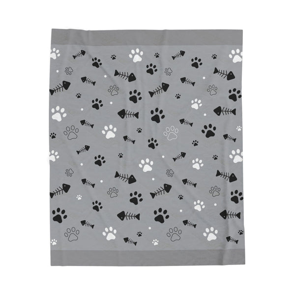 Cat Paw & Fish Bone Velveteen Plush Blanket — Soft Cozy Throw for Cat Lovers